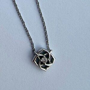 Kendra Scott Tiny Flower 14k White Gold Diamond Pendant Necklace – Fine Jewelry